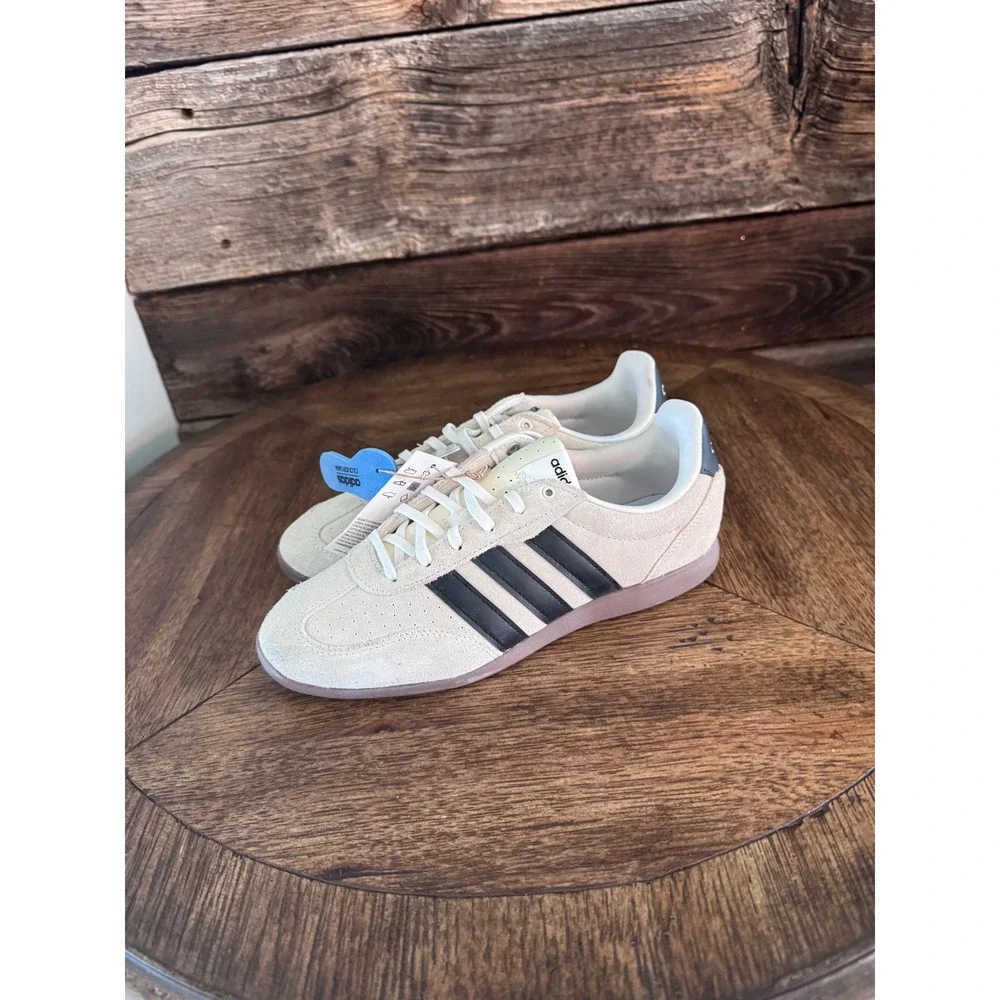 Adidas Barreda Lo Cream Black Gum Suede Sneakers KJ4749 Mens 6.5 Womens 8